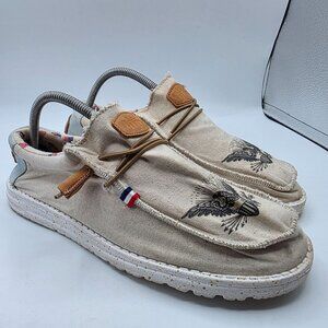 Hey Dude Wally Americana Flag Mens Size 9 Beige Casual Shoes Walking Comfort
